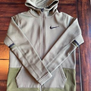 Boys Youth XL Nike Elite Zip Up Hoodie